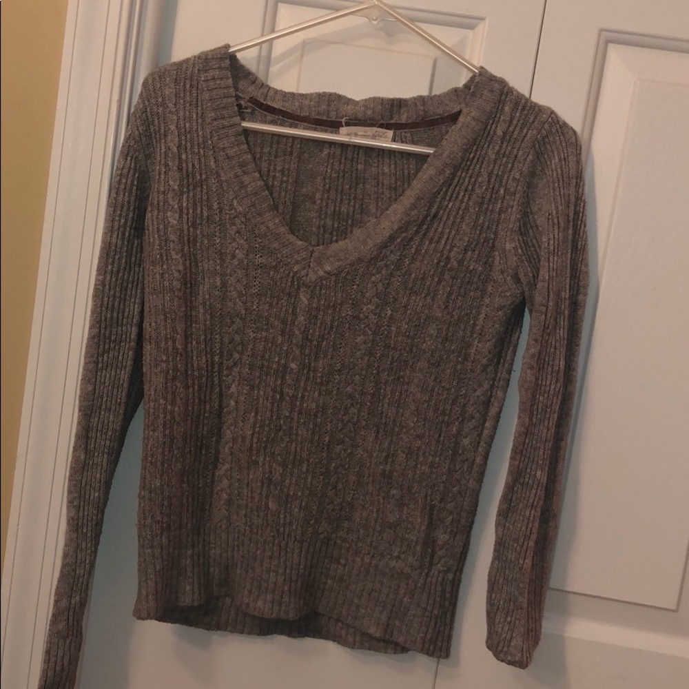 Aeropostale Women’s V-neck sweater
